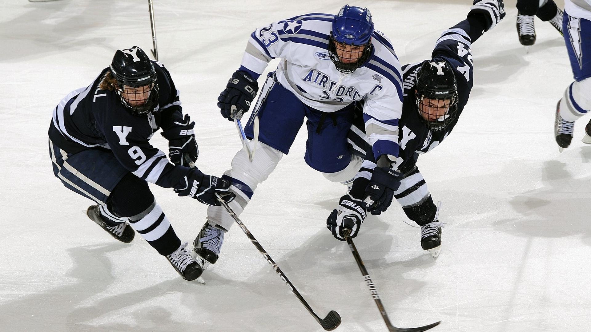 世界杯巅峰对决,阿根廷力克法国夺冠 梅西终圆梦